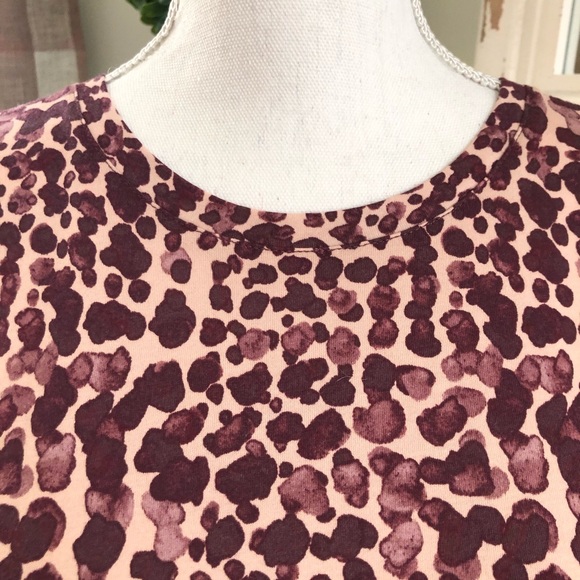 LOGO Lori Goldstein XS Short Sleeve Tee - Picture 3 of 12